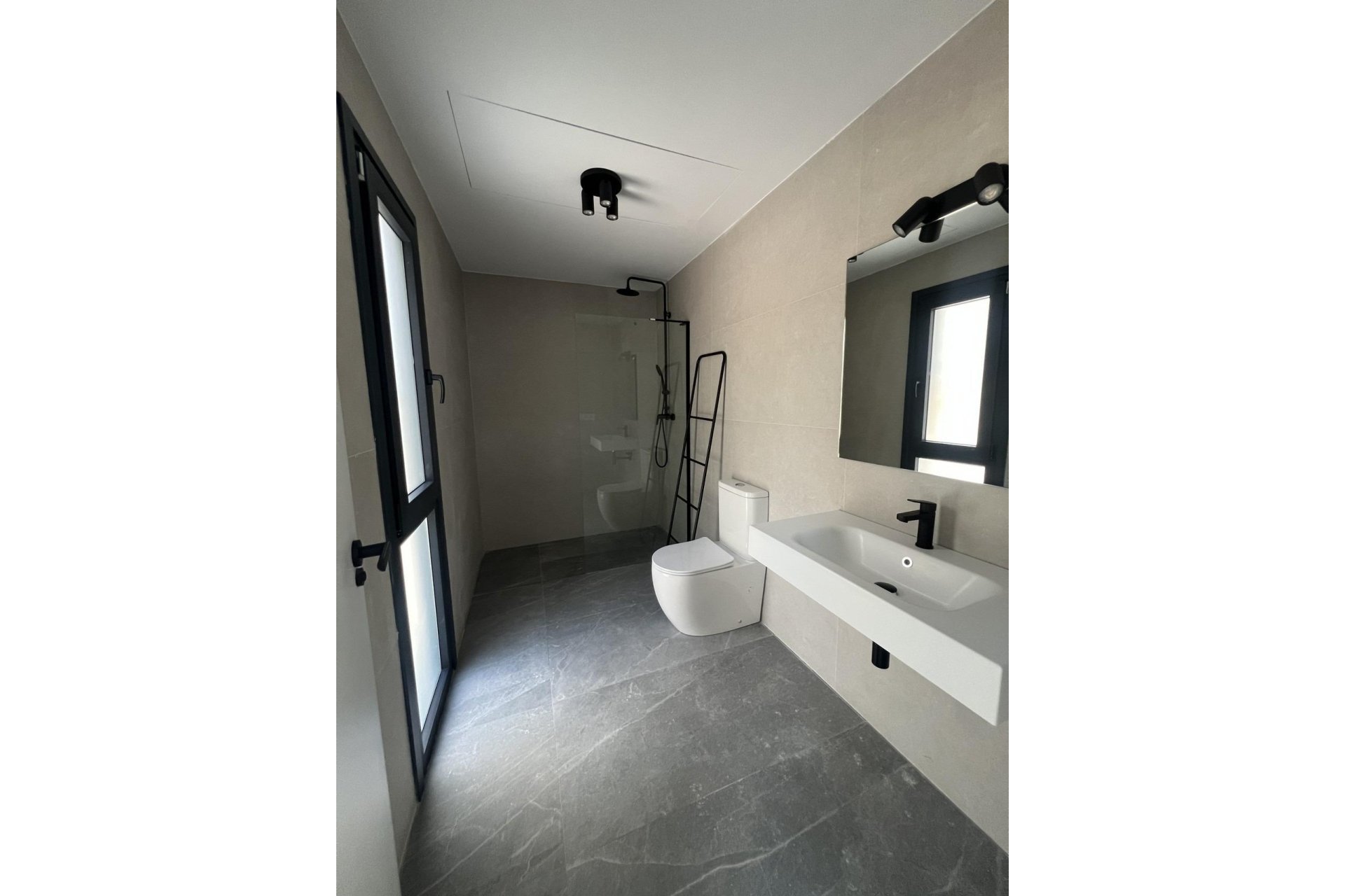 Új építésű - Town House -
Polop - PAU1