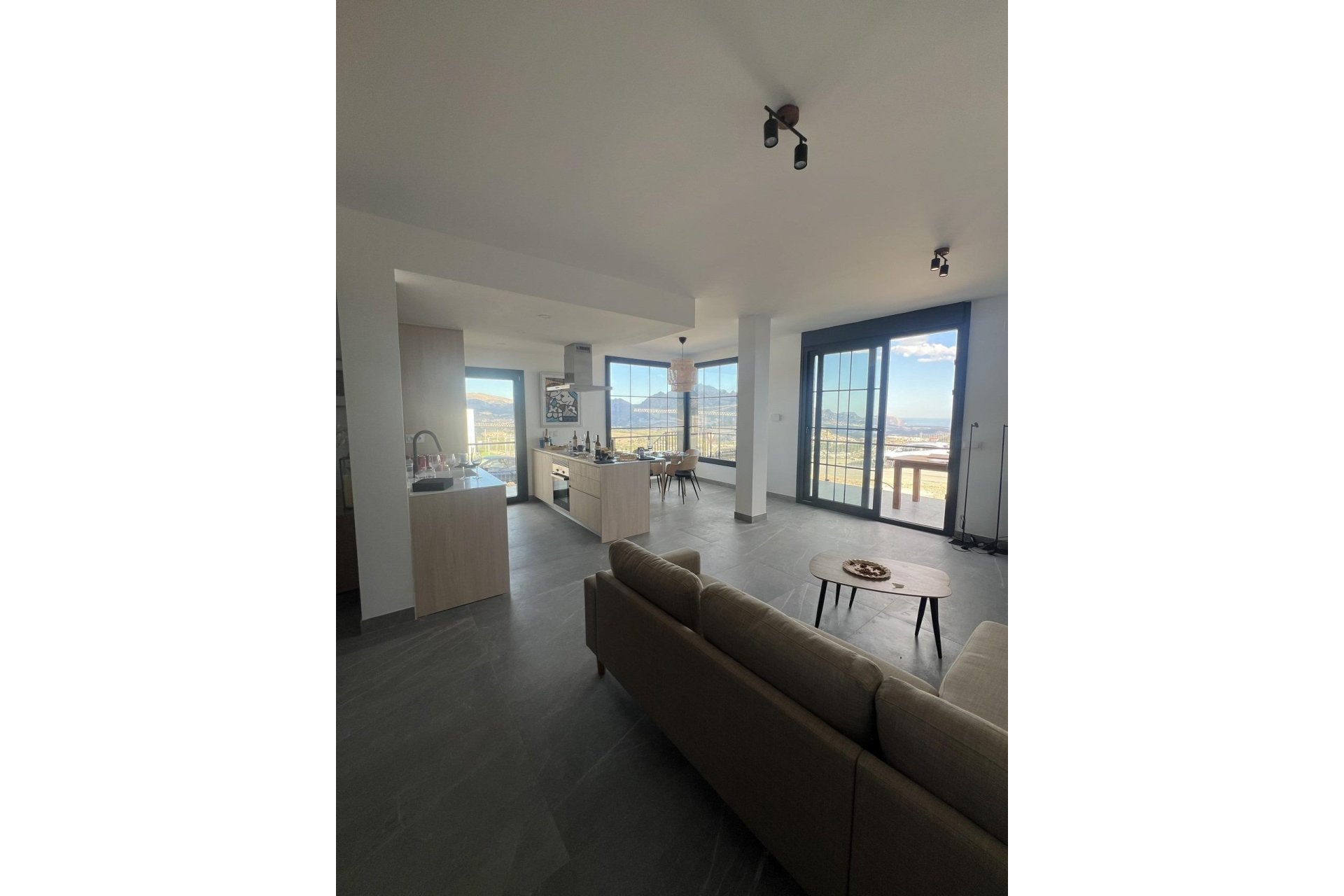 Új építésű - Town House -
Polop - PAU1