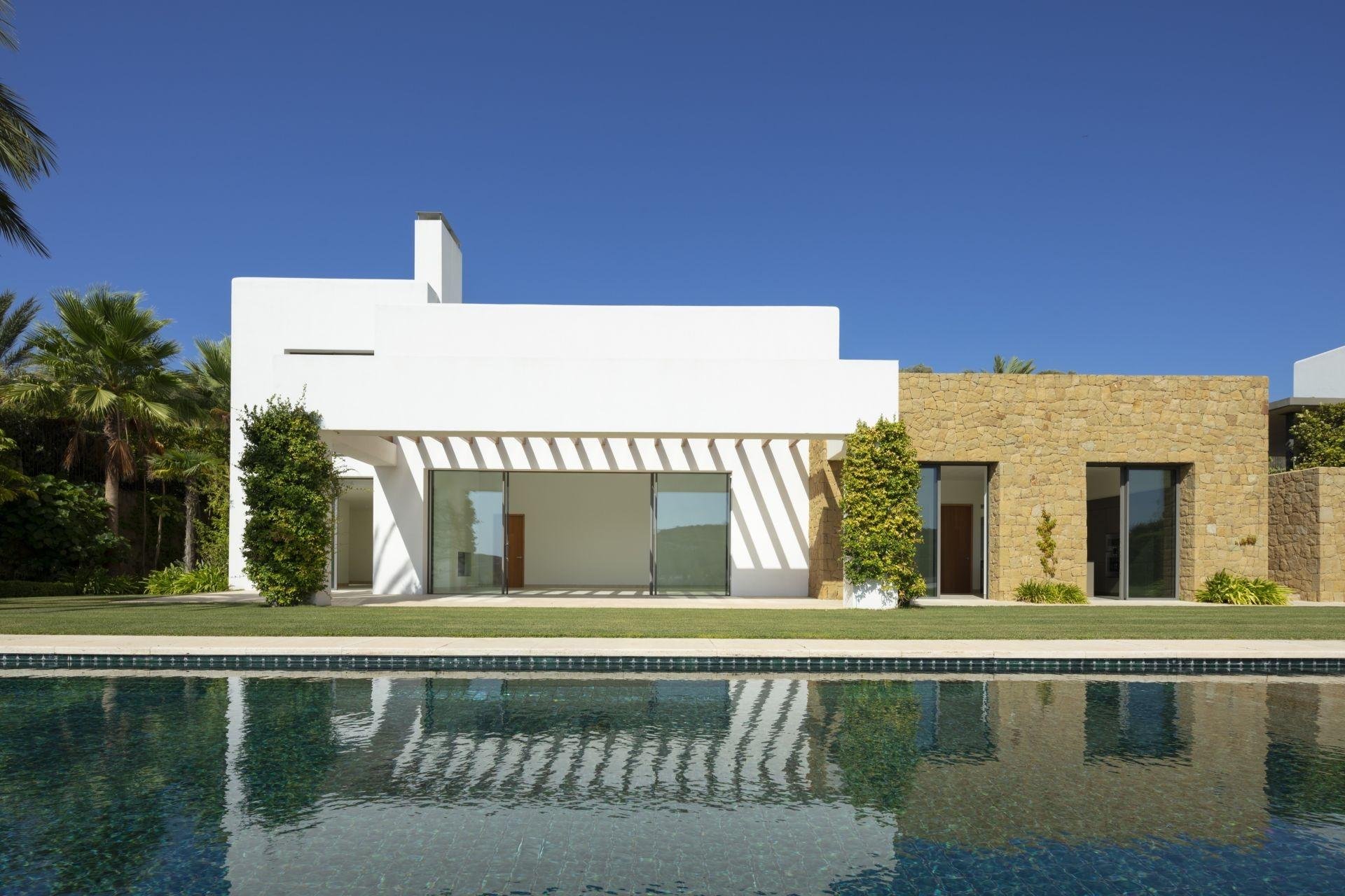 Új építésű - Villa -
Casares - Pedregales