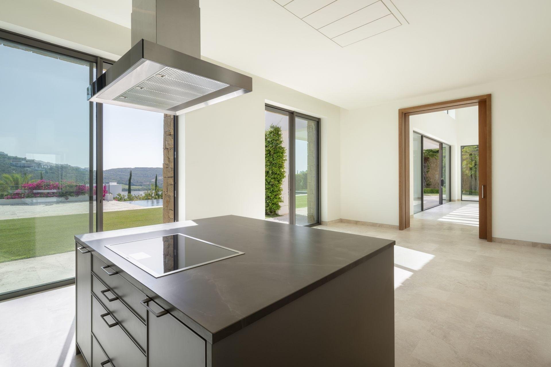 Új építésű - Villa -
Casares - Pedregales
