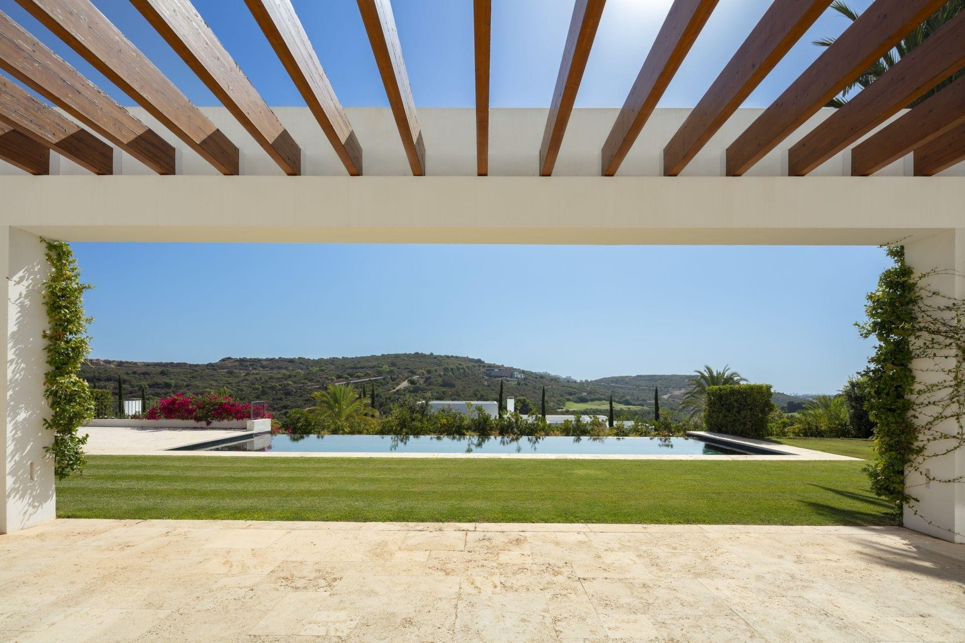 Új építésű - Villa -
Casares - Pedregales