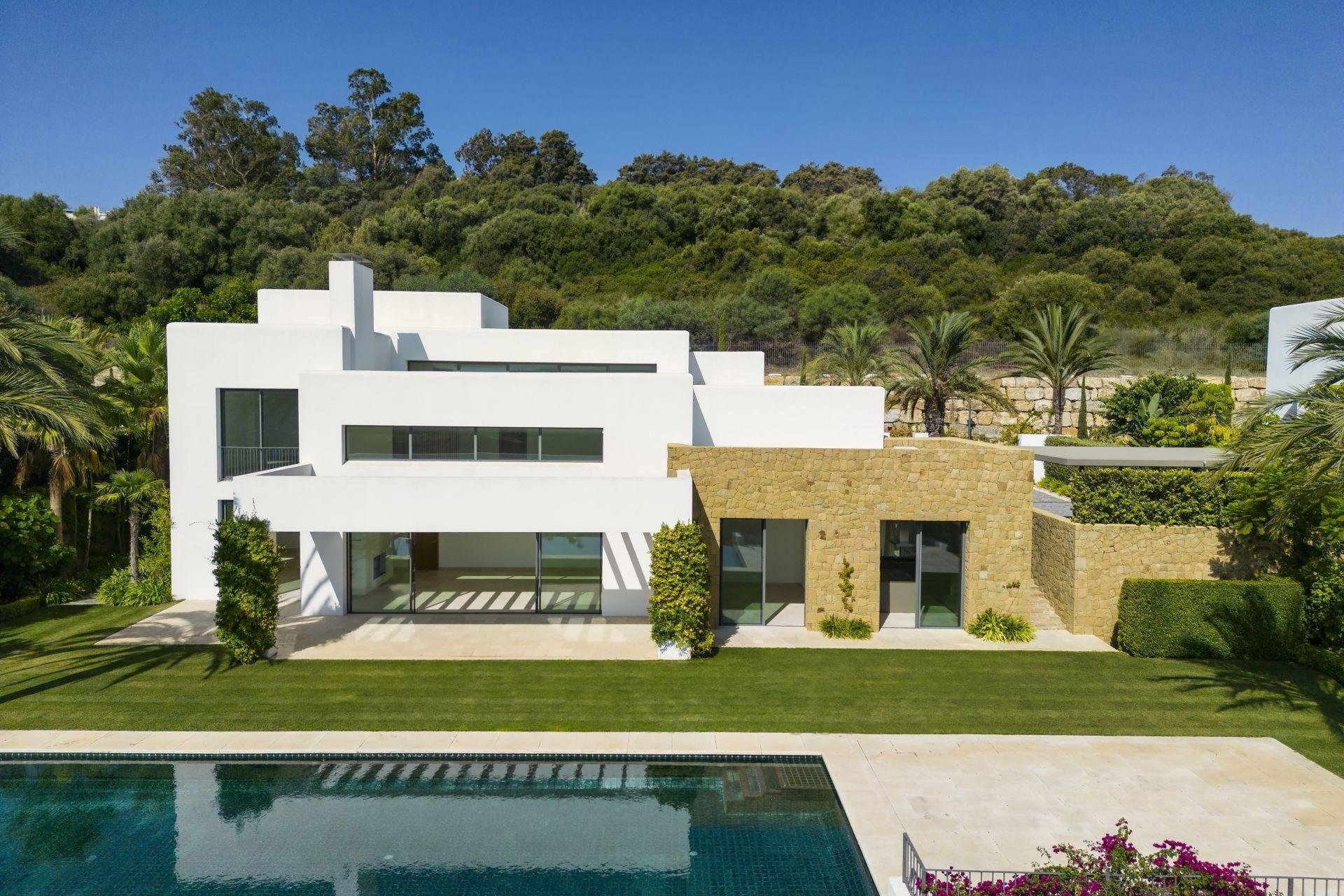 Új építésű - Villa -
Casares - Pedregales