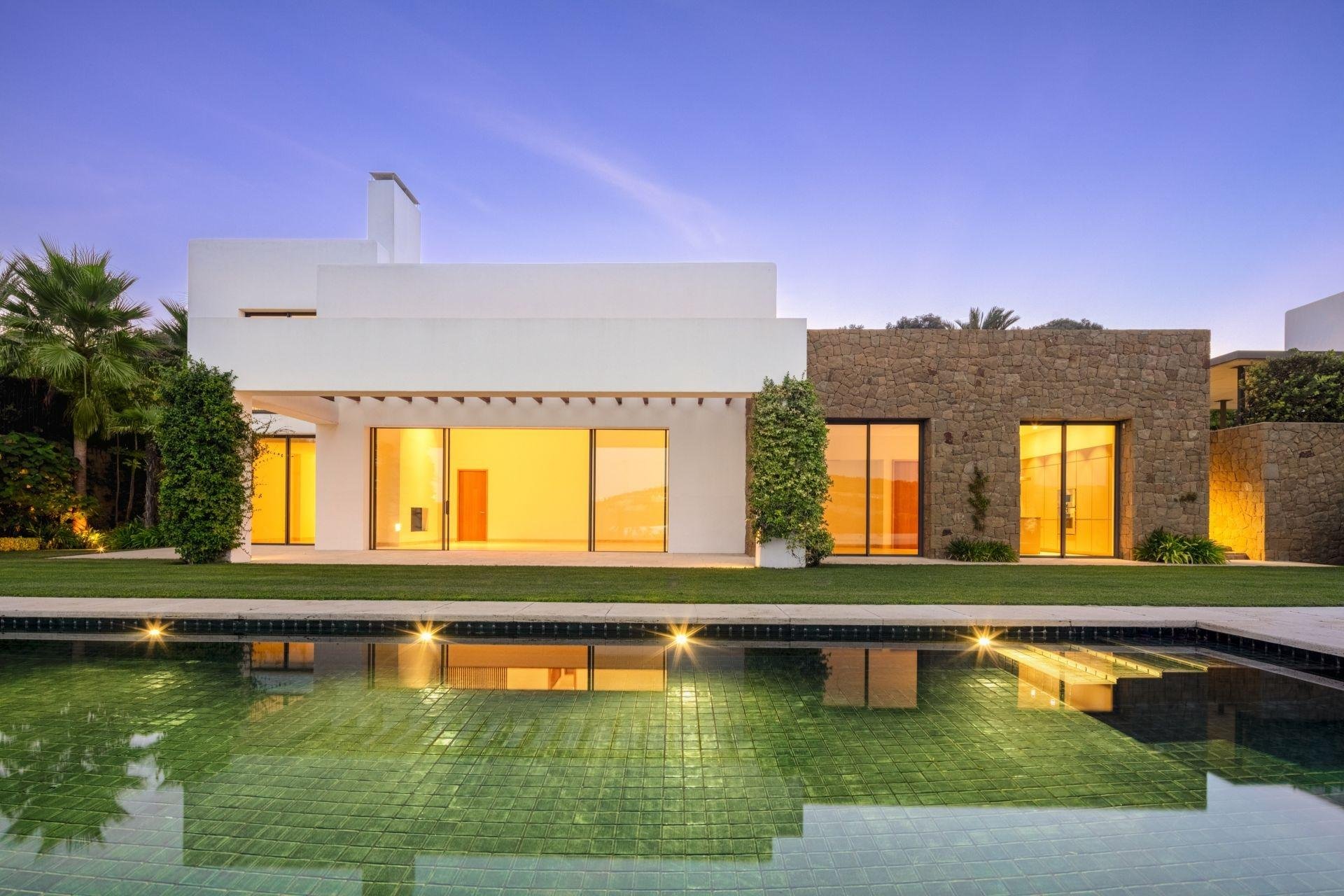 Új építésű - Villa -
Casares - Pedregales