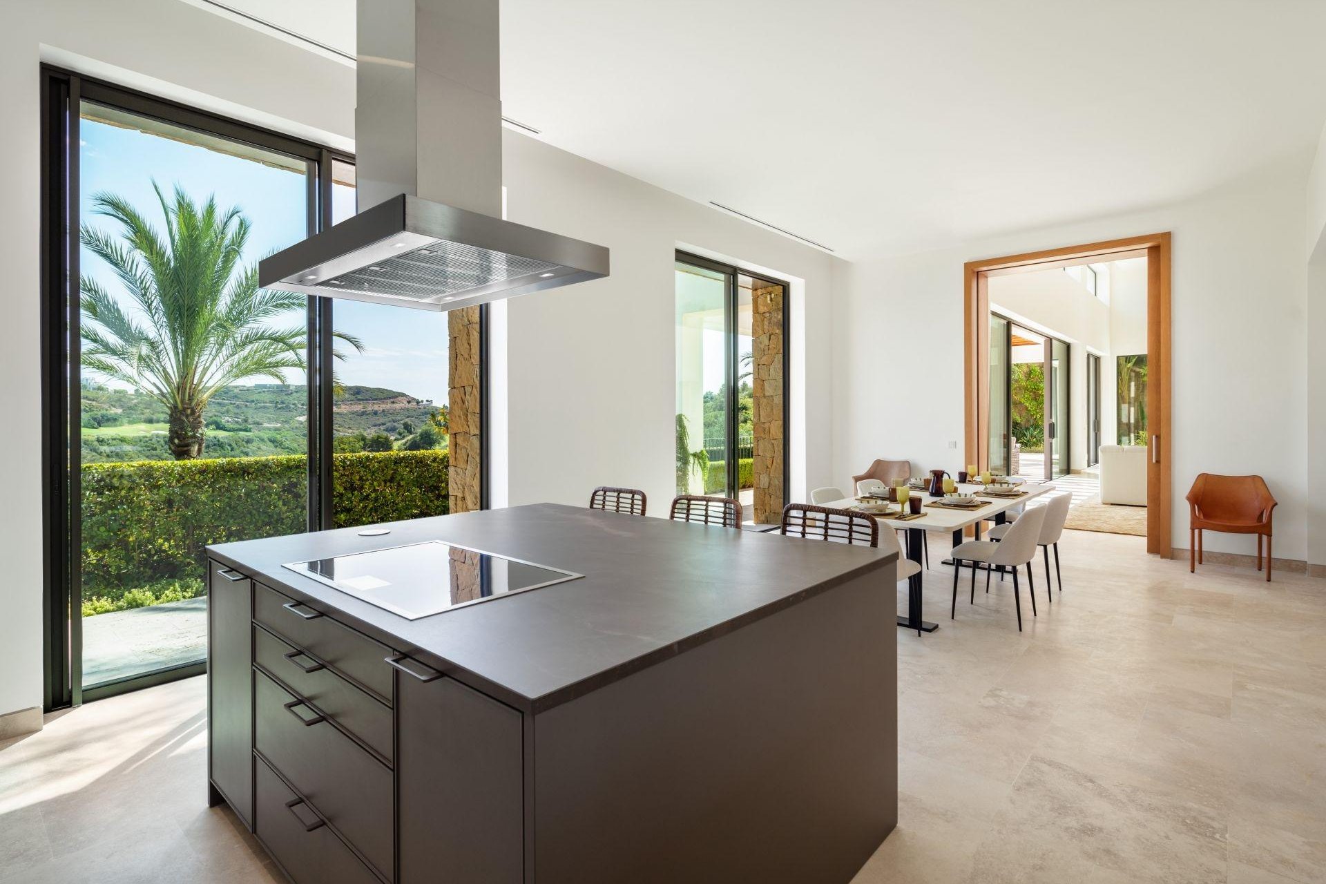 Új építésű - Villa -
Casares - Pedregales