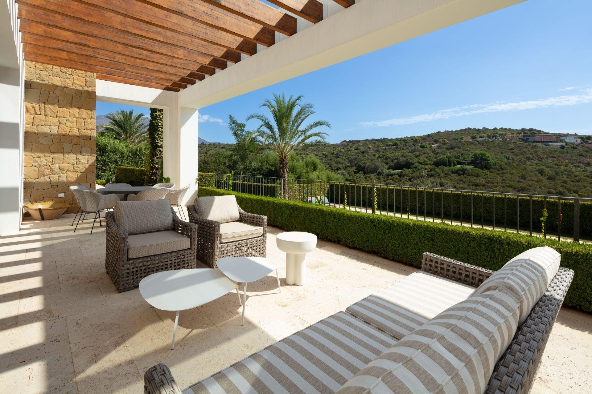Új építésű - Villa -
Casares - Pedregales