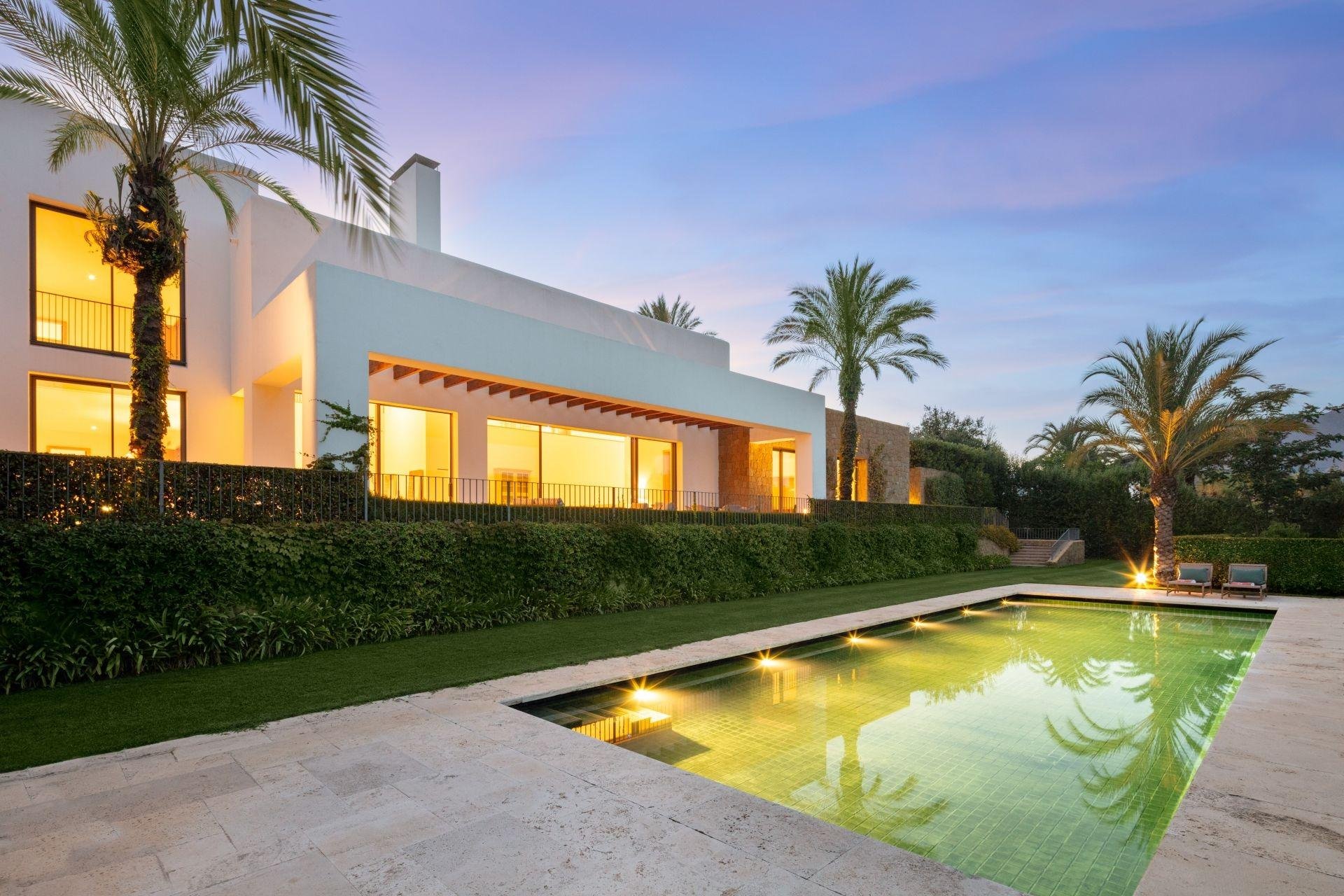 Új építésű - Villa -
Casares - Pedregales
