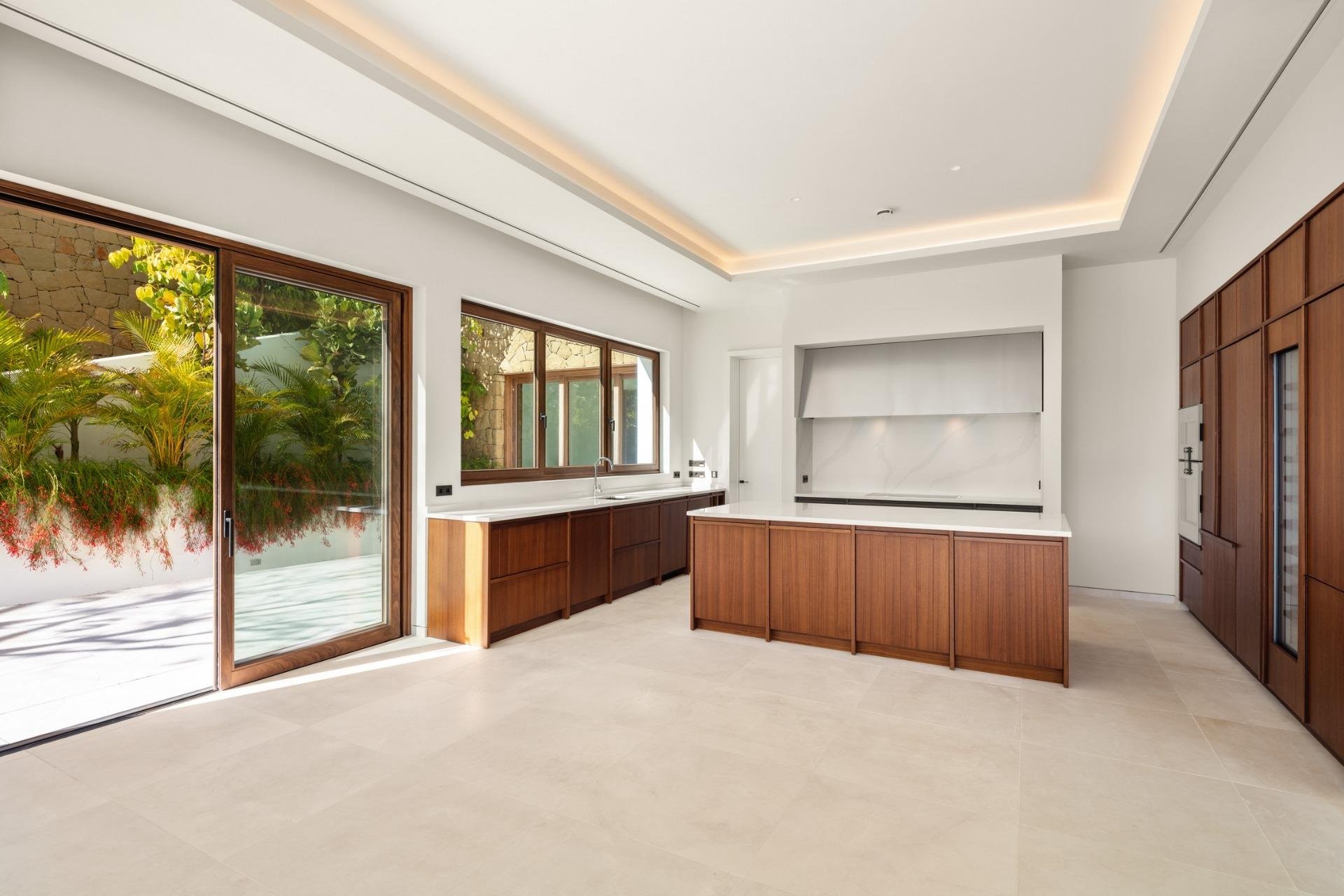 Új építésű - Villa -
Casares - Pedregales