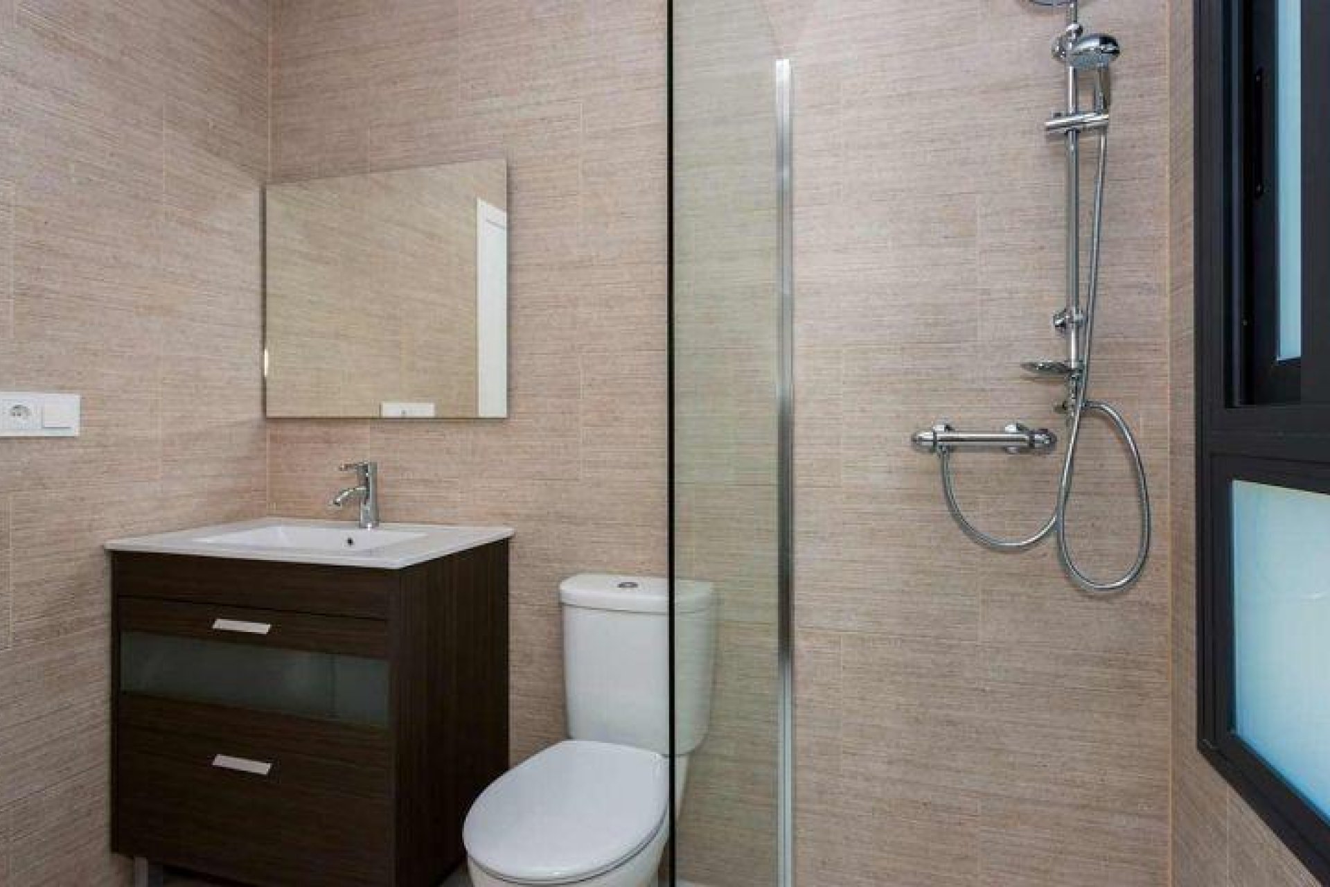 Új építésű - Villa -
Daya Nueva - Centro
