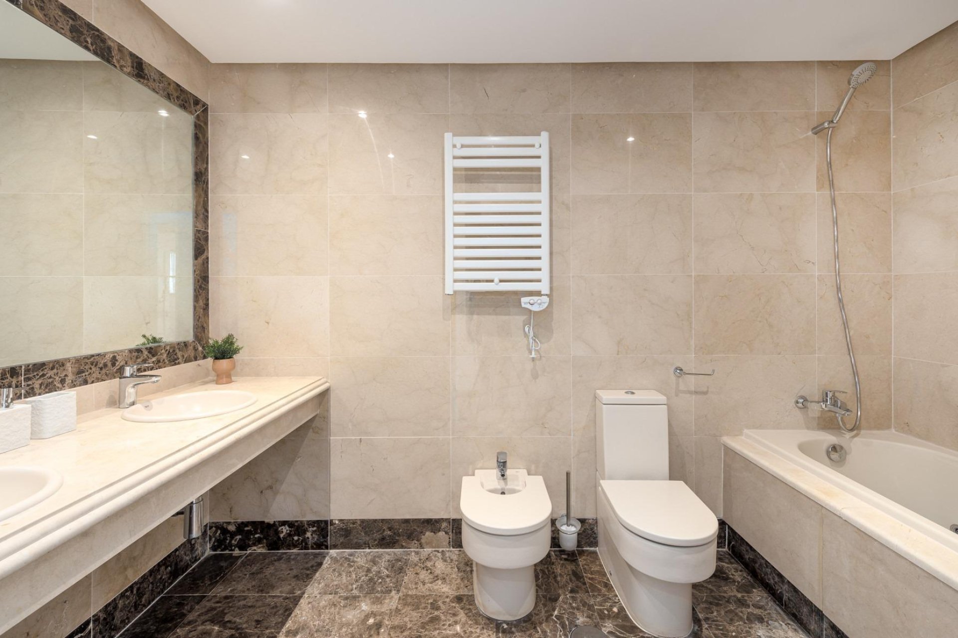 Új építésű - Villa -
Estepona - Azata Golf Estepona Oeste