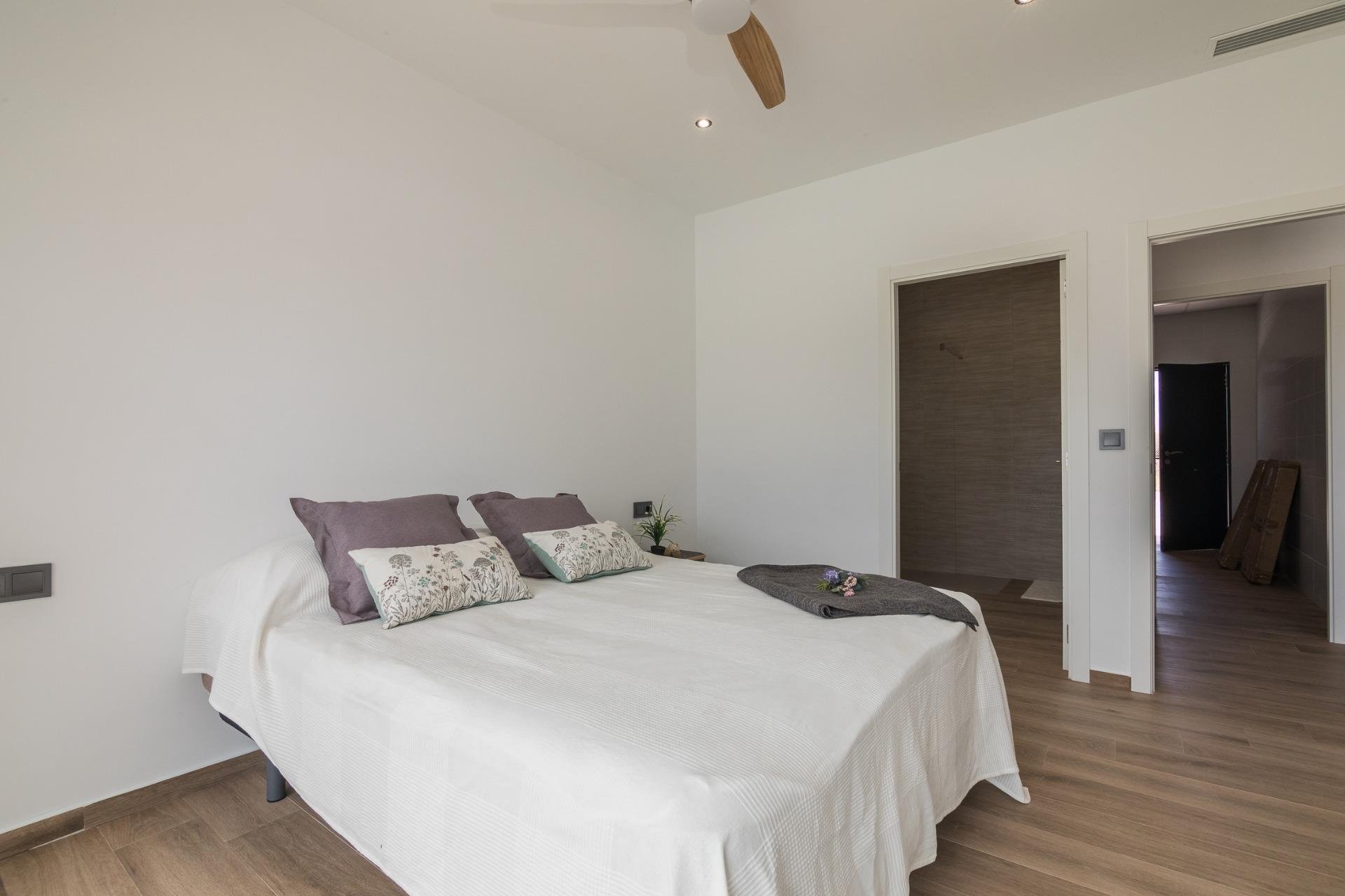 Új építésű - Villa -
Pinoso - Lel