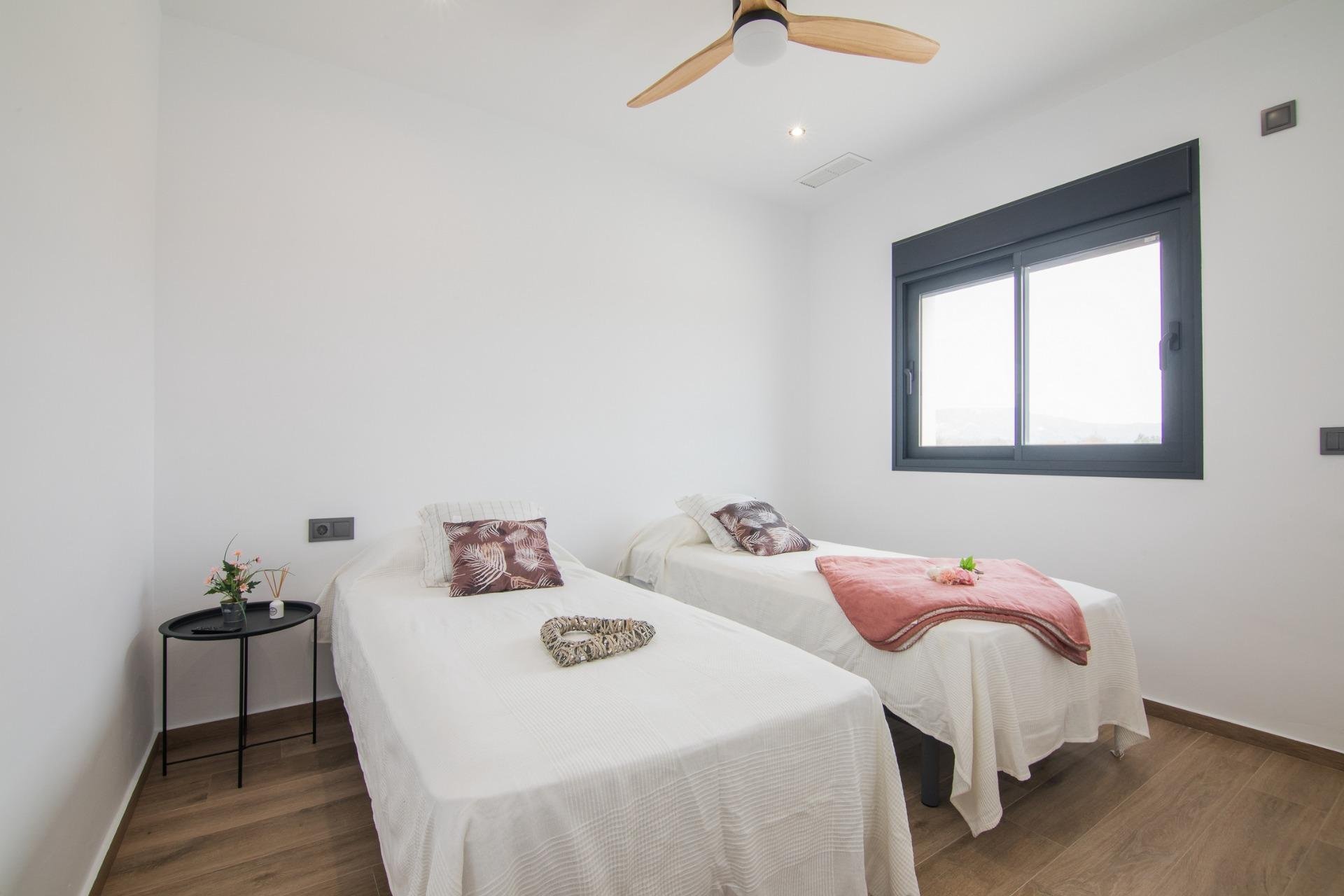 Új építésű - Villa -
Pinoso - Lel