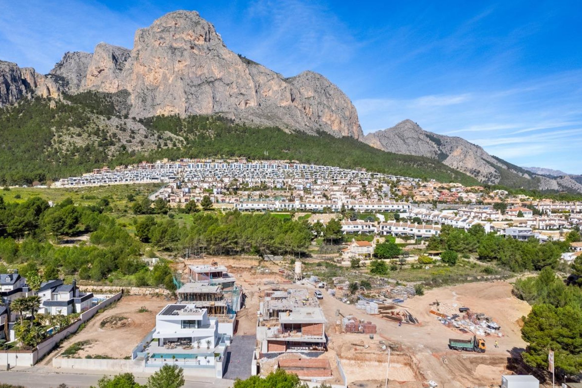 Új építésű - Villa -
Polop - Urbanizaciones