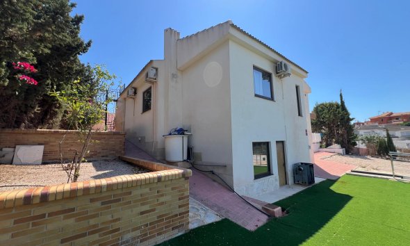 Vilă - Revânzare - Torrevieja -
                Costa Blanca