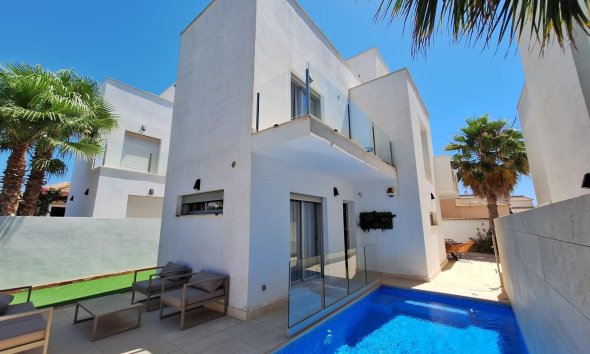 Vilă - Revânzare - Torrevieja -
                Los Frutales