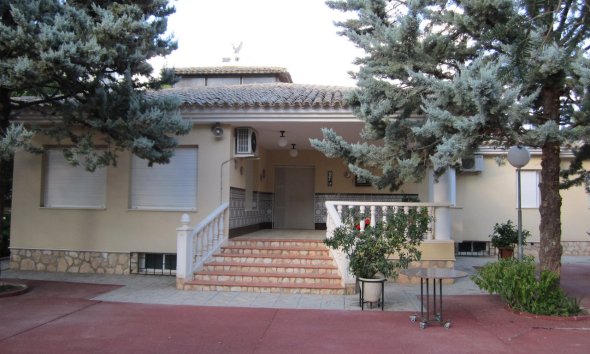 Vilă - Revânzare - Yecla - Inland