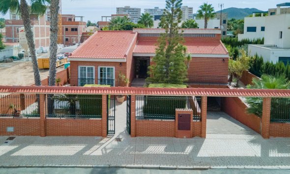 Villa - Használt Ingatlanok - Playa Honda - Costa Calida