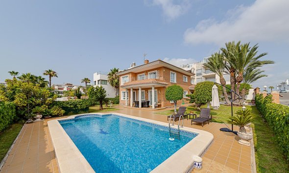 Villa - Használt Ingatlanok - Torrevieja -
                Costa Blanca