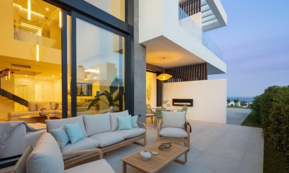 Villa - Neue Gebäude - Marbella -
                Rio Real Golf