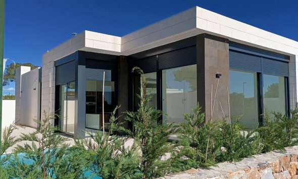 Villa - Nouvelle construction - Pilar de la Horadada -
                Lo Romero Golf