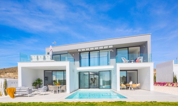Villa - Obra nueva - Baños y Mendigo -
                Altaona Golf