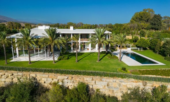 Villa - Obra nueva - Casares -
                Pedregales