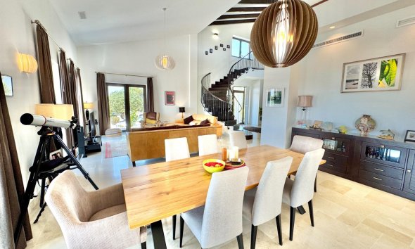 Villa - Resale - Dolores -
                Comunidad Valenciana