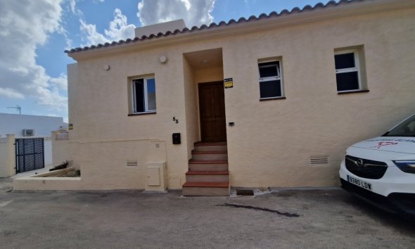 Villa - Resale - La Nucía -
                Costa Blanca