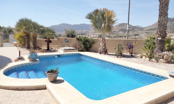 Villa - Resale - La Romana - Inland
