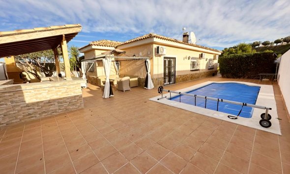 Villa - Resale - Lo Santiago -
                Inland