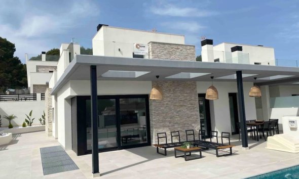 Villa - Resale - Los Balcones - Costa Blanca