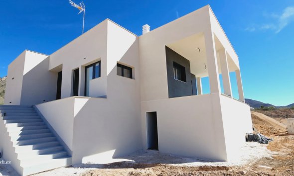 Villa - Resale - Macisvenda - Inland