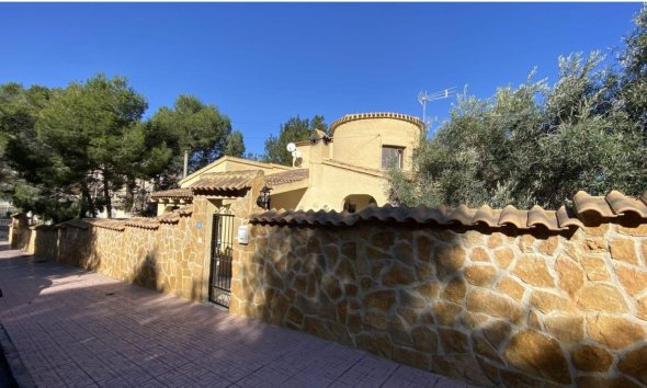 Villa - Resale - Orihuela Costa -
                Las Filipinas