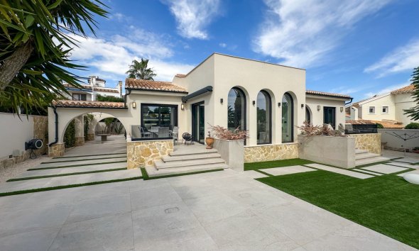 Villa - Resale - Orihuela - Inland