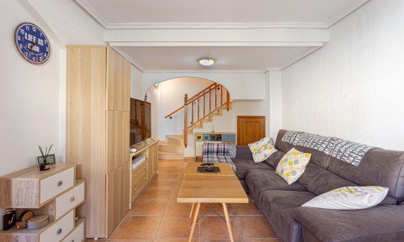 Villa - Resale - Pilar de la Horadada -
                Costa Blanca