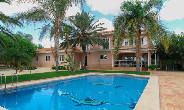 Villa - Resale - San Vicente del Raspeig - Inland