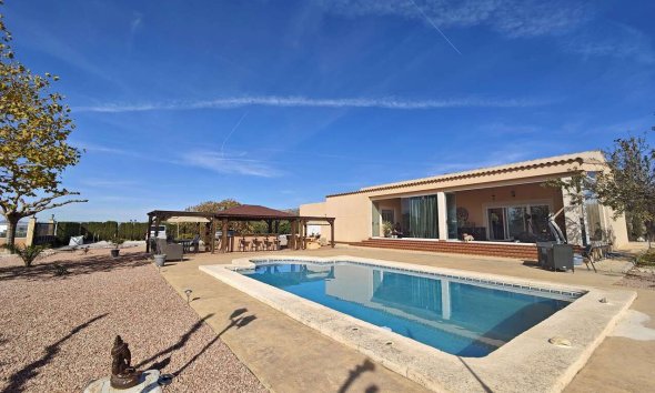 Villa - Resale - Sax - Inland