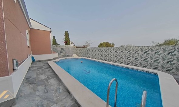 Villa - Resale - Torrevieja -
                San Luis