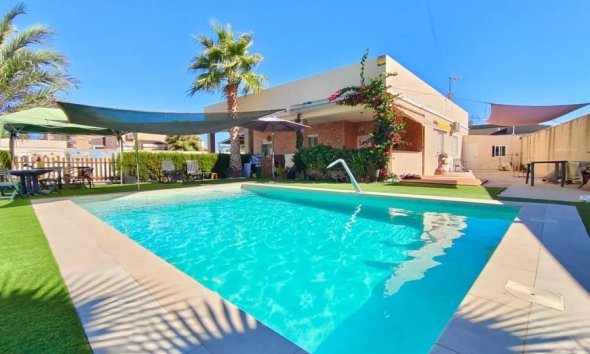 Villa - Resale - Torrevieja -
                Torreta Florida