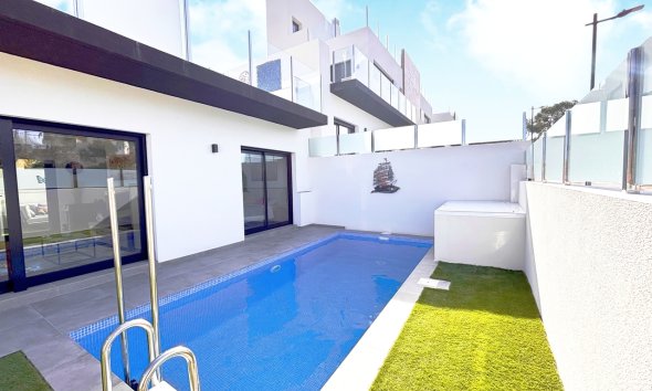 Villa - Resale - Villamartin - Costa Blanca