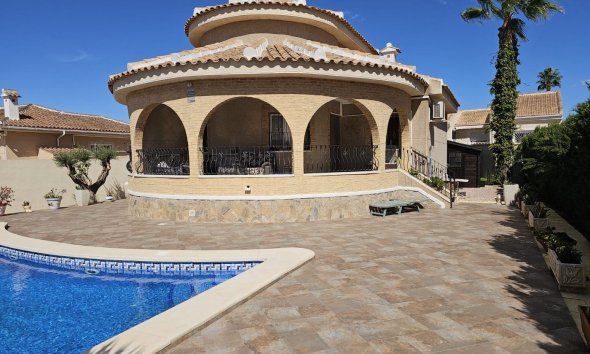 Villa - Revente - Benijofar -
                Urbanizacion Monteazul