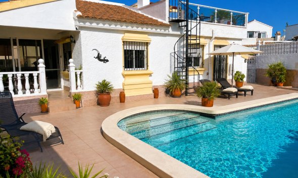 Villa - Revente - Camposol -
                Inland
