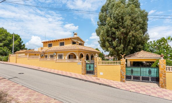 Villa - Revente - Jacarilla -
                Inland
