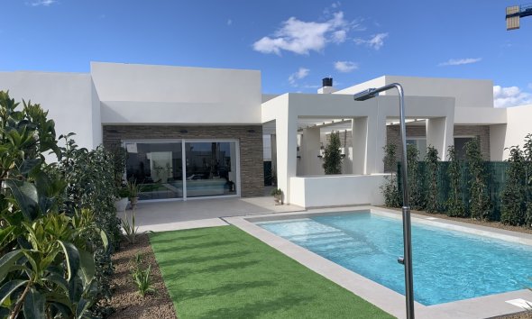 Villa - Revente - La Finca Golf Resort -
                Inland