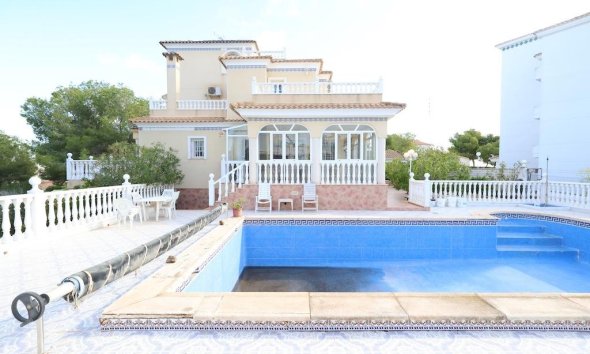 Villa - Revente - Orihuela Costa -
                Costa Blanca