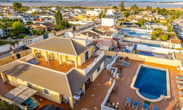 Villa - Revente - Torrevieja -
                Costa Blanca