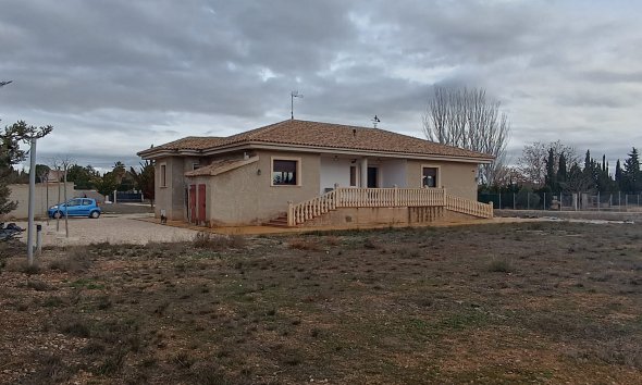 Villa - Revente - Yecla - Inland