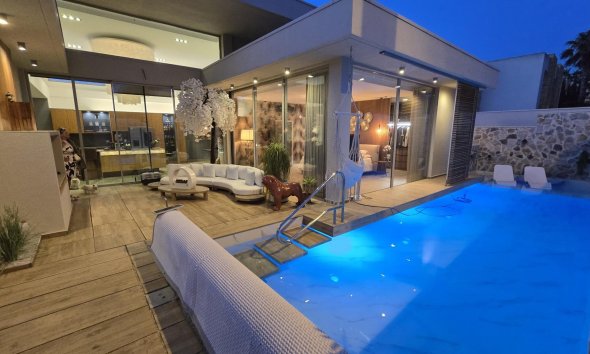 Villa - Segunda mano - Benijofar -
                Residencial Benimar