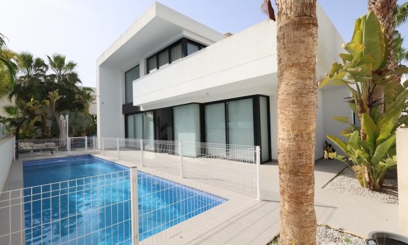 Villa - Segunda mano - Ciudad Quesada - Costa Blanca