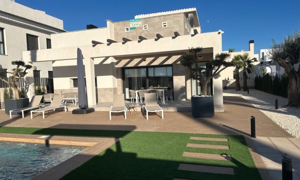 Villa - Segunda mano - Ciudad Quesada - Costa Blanca