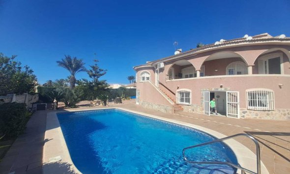 Villa - Segunda mano - Ciudad Quesada - Costa Blanca